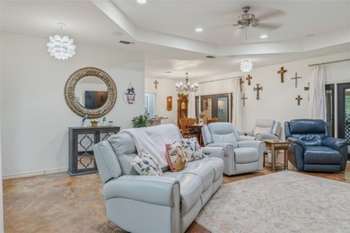 Step into refined country living with this beautifully appointed - photo 5