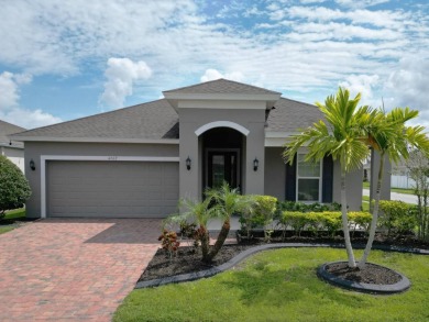 Lake Home For Sale in Saint Cloud, Florida