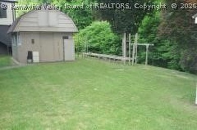 4- bedroom 2 bath mid-entry home with ground level entries front - photo 12