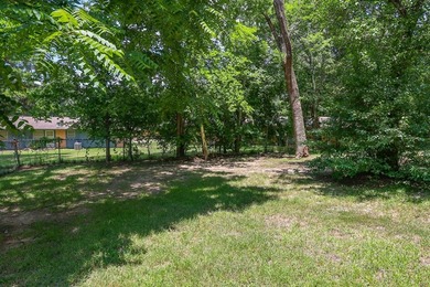 Full of charm, this inviting 3-bedroom, 2-bath home is proof - photo 25