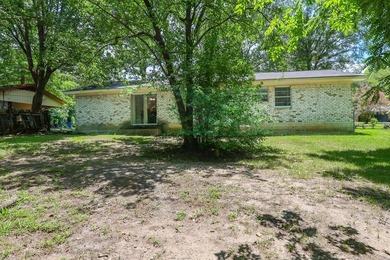 Full of charm, this inviting 3-bedroom, 2-bath home is proof - photo 26