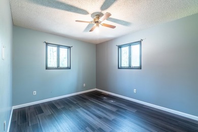 **PRICED TO SELL**Beautifully updated nearly 3000 sqft Lakehouse - photo 29