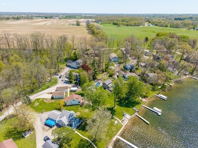 **PRICED TO SELL**Beautifully updated nearly 3000 sqft Lakehouse - photo 36