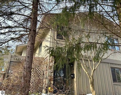 (private lake, pond, creek) Condo For Sale in Kalamazoo Michigan