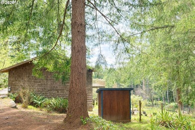 Escape to the peace and beauty of the Southern Oregon Coast with - photo 2