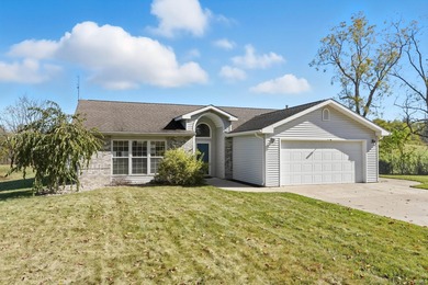 (private lake, pond, creek) Home Sale Pending in Albion Indiana