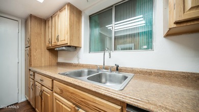 Unique & versatile property with no HOA. Featuring two separate - photo 11