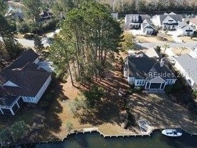 Premium waterfront homesite in Hampton Lake featuring a private - photo 12