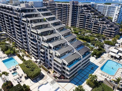 Rarely available Direct Oceanfront 2 bedroom / 2 bath slope unit - photo 3
