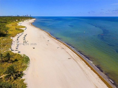Rarely available Direct Oceanfront 2 bedroom / 2 bath slope unit - photo 7