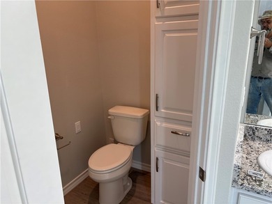 This is a great house in a very quiet neighborhood. It is very - photo 18