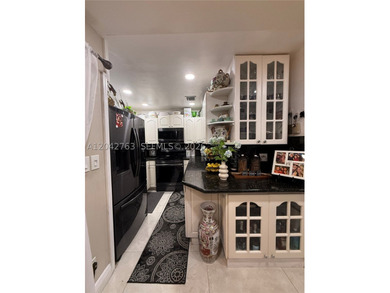 Enjoy the best of Florida living in this bright and airy 55+ - photo 2