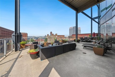 Welcome to Unit 606 at The Pinnacle, an extraordinary corner - photo 32