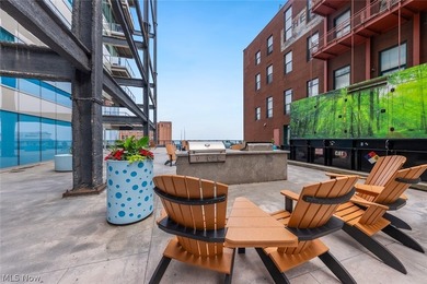 Welcome to Unit 606 at The Pinnacle, an extraordinary corner - photo 37