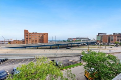 Welcome to Unit 606 at The Pinnacle, an extraordinary corner - photo 39
