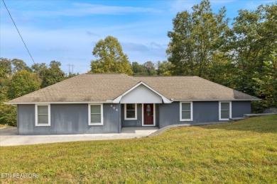 Norris Lake Home For Sale in Caryville Tennessee