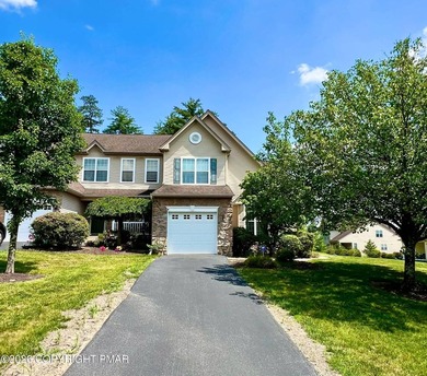 Here's a chance at acquiring a luxury townhome in the highly - photo 1