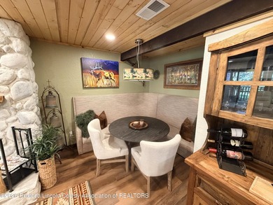 Remarks: UPSCALED INNSBROOK CONDO WITH GOLF COURSE & LAKE VIEWS! - photo 13