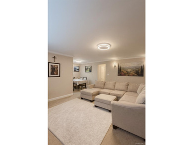 Welcome home to this sun-filled and inviting 2-bedroom residence - photo 1