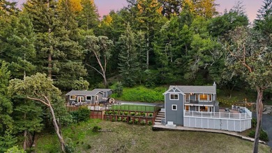 Tucked away on a peaceful ~4 acre setting in Los Gatos, 265 - photo 1