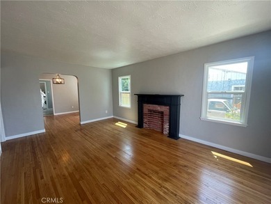 Great location to live in one and rent the other or rent out - photo 11