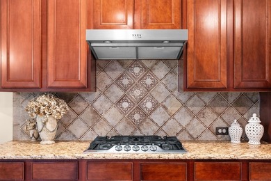 Experience the best of lake living in one of Hickory Creek's - photo 15