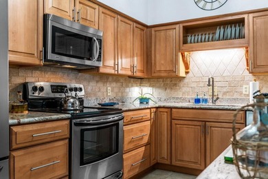 DON'T MISS THIS OPPORTUNITY TO OWN THIS SPACIOUS HARBOR-FRONT - photo 16