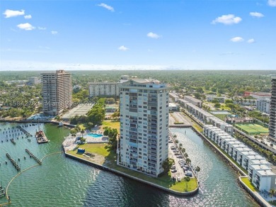 Step into urban sophistication in North Miami with this - photo 22