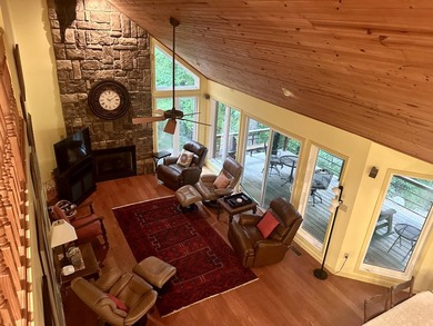 Indulge in the River Lifestyle! This beautiful waterfront home - photo 25