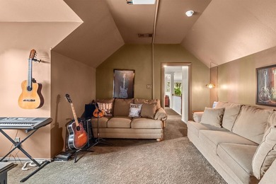 Experience the best of lake living in one of Hickory Creek's - photo 25