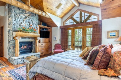 Offered for the first time, this exceptional custom-built - photo 26