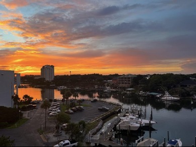 DON'T MISS THIS OPPORTUNITY TO OWN THIS SPACIOUS HARBOR-FRONT - photo 31