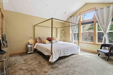 Exceptional Kalama River estate on 2.76 private acres with - photo 32