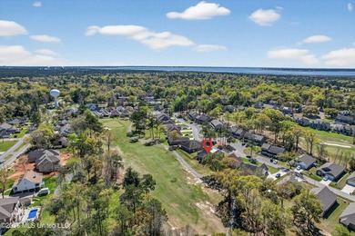 This beautifully maintained 3-bedroom, 2-bath home is perfectly - photo 3