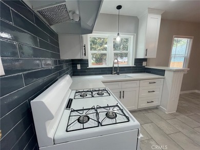 Great location to live in one and rent the other or rent out - photo 37