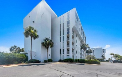 DON'T MISS THIS OPPORTUNITY TO OWN THIS SPACIOUS HARBOR-FRONT - photo 41