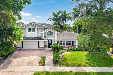 Experience luxury living in prestigious Harbor Beach inlet, Fort - photo 1