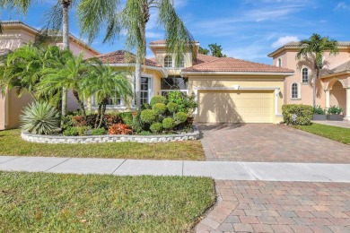 Lake Home For Sale in Boynton Beach, Florida