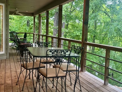 Indulge in the River Lifestyle! This beautiful waterfront home - photo 43