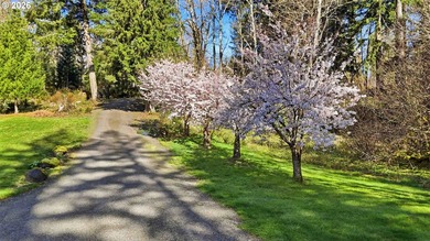 Exceptional Kalama River estate on 2.76 private acres with - photo 45