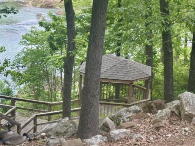 Indulge in the River Lifestyle! This beautiful waterfront home - photo 46
