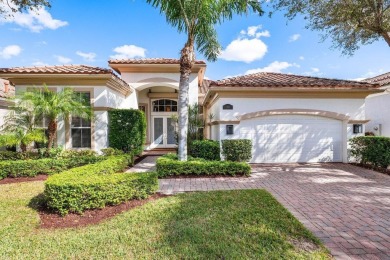 Lake Home For Sale in Palm Beach Gardens, Florida