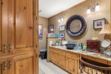 Amazing and well-kept Northfork Estates 4BR 3.5BTH brick home - photo 12