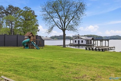 WELCOME TO 651 SIGNAL POINT RD IN ONE OF LAKE G'ville's most - photo 13
