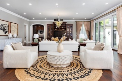 A Private Resort Estate in Arcadia's Prestigious Upper Rancho: A - photo 10