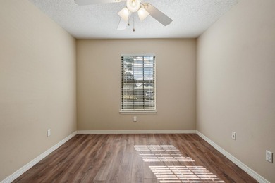 HUGE PRICE REDUCTION! Welcome home to this beautifully renovated - photo 38