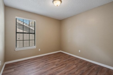 HUGE PRICE REDUCTION! Welcome home to this beautifully renovated - photo 41