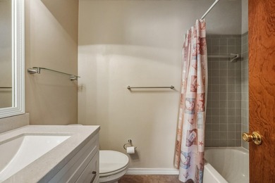 HUGE PRICE REDUCTION! Welcome home to this beautifully renovated - photo 45