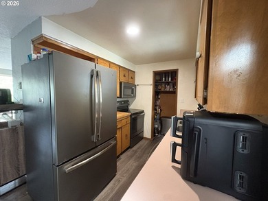 This 3 bedroom, 2 bath home is situated on a spacious in-town - photo 10
