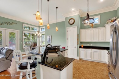 Beautiful golf course home located in the sought-after Fairway - photo 14